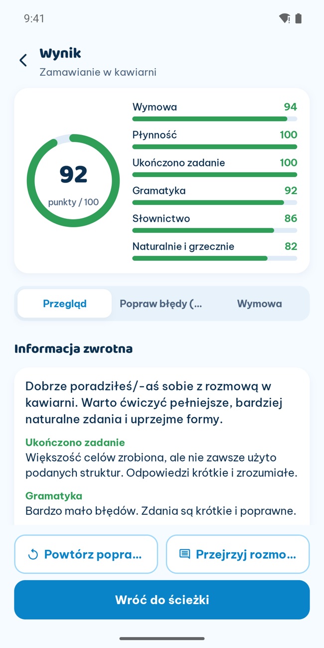 Ekran wyniku GrooTalk po rozmowie: łączny wynik i paski dla wymowy, płynności, gramatyki i słownictwa